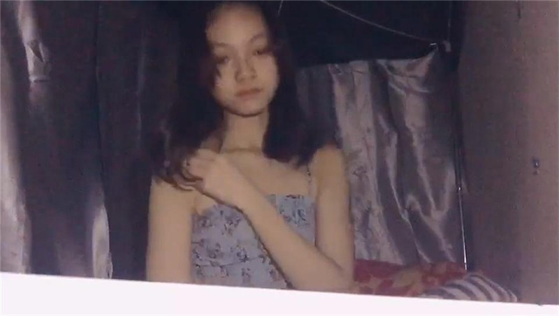 老公不在家的性感美少妇寂寞难耐露出奶子和粉嫩的鲍鱼和相好的视频做爱-有趣BT